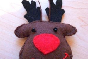 Cómo hacer adornos de fieltro para navidad paso a paso