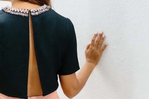 Cómo hacer tu camiseta con espalda descubierta reciclando