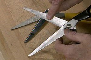 Cómo afilar tijeras en casa con 4 ideas sencillas